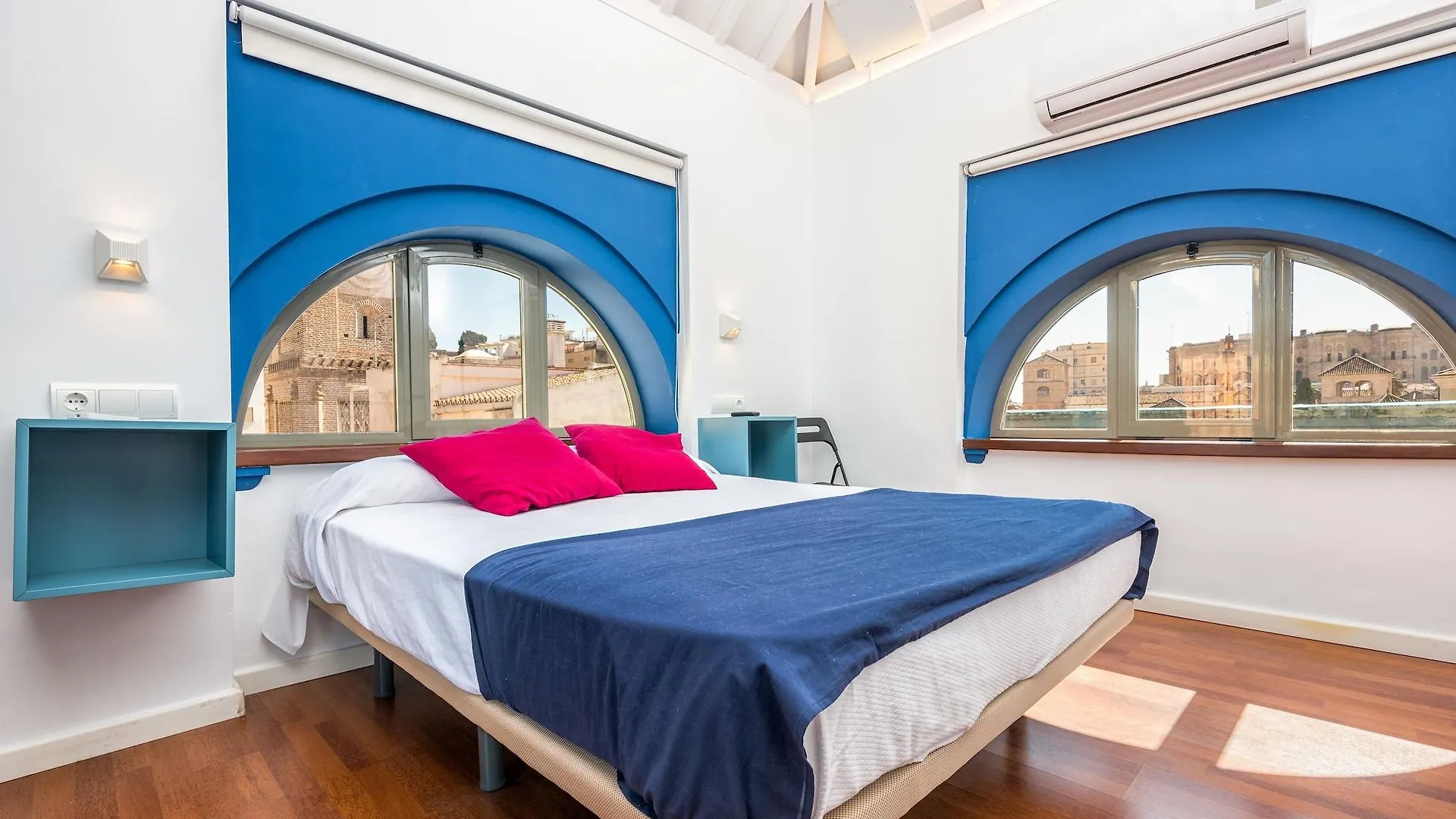 Feelathome Merced Apartments Malaga Spain
