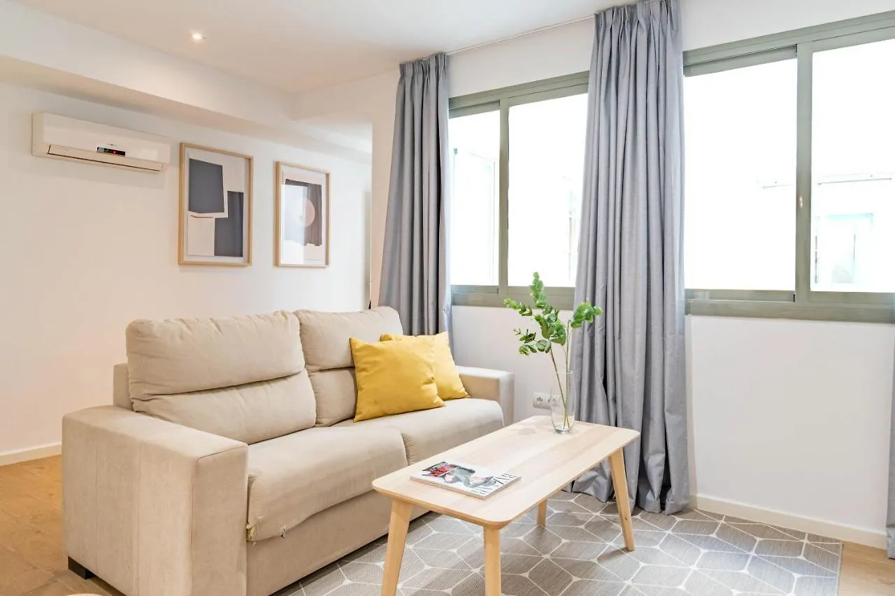 Feelathome Merced Apartments Málaga Spagna