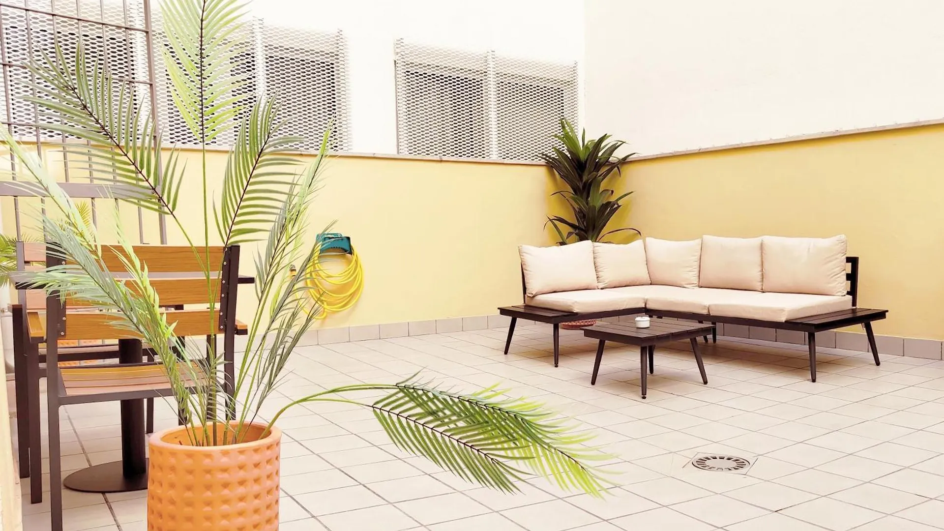 Feelathome Merced Apartments Málaga 0*,